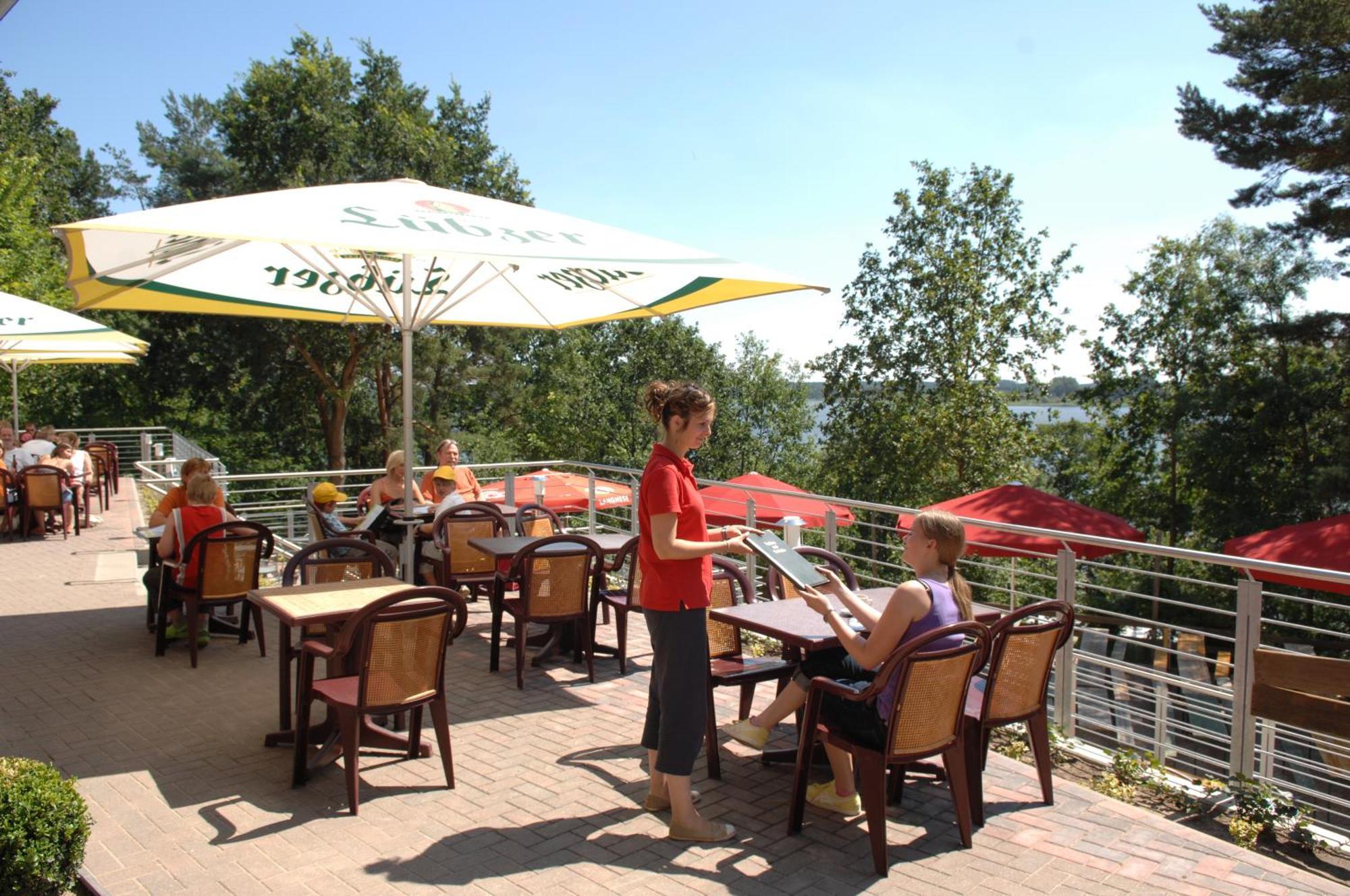 Camping-Und Ferienpark Havelberge Gross Quassow Oda fotoğraf