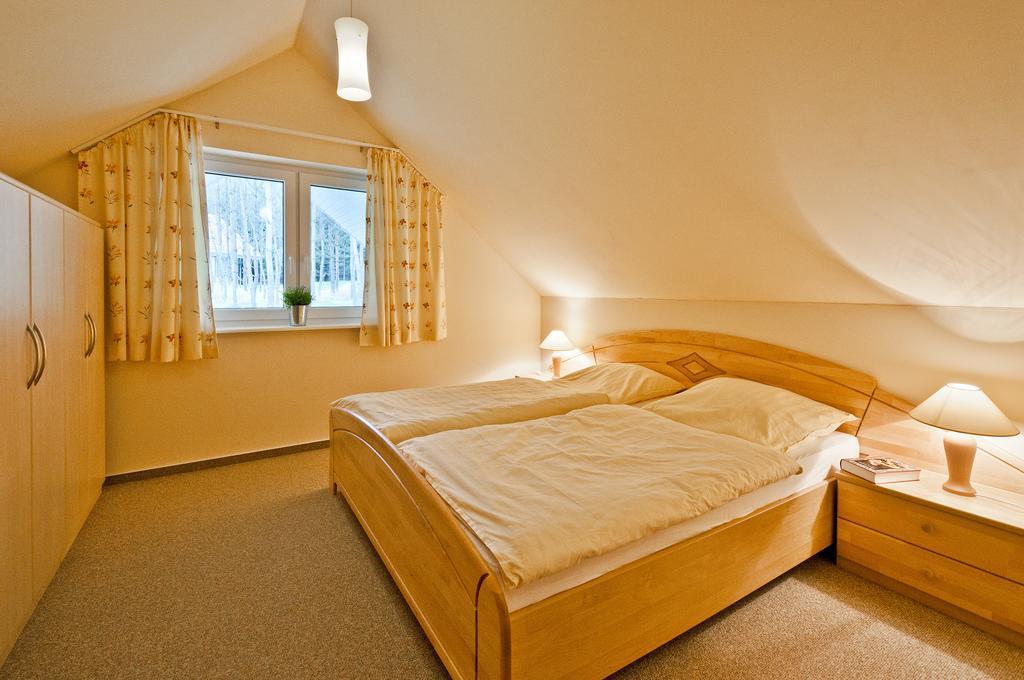 Camping-Und Ferienpark Havelberge Gross Quassow Oda fotoğraf